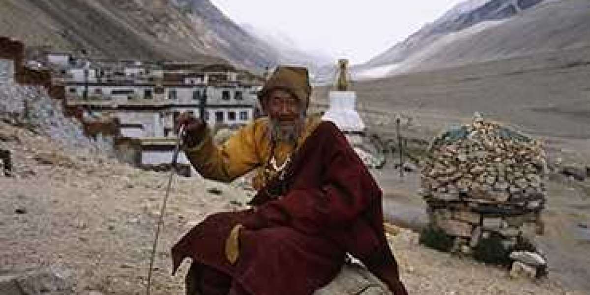 Tibetan robe