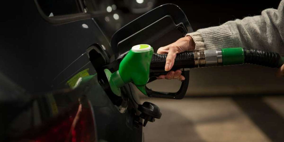 Can Mobile Fuel Delivery Services Help You Save on Gasoline Costs?