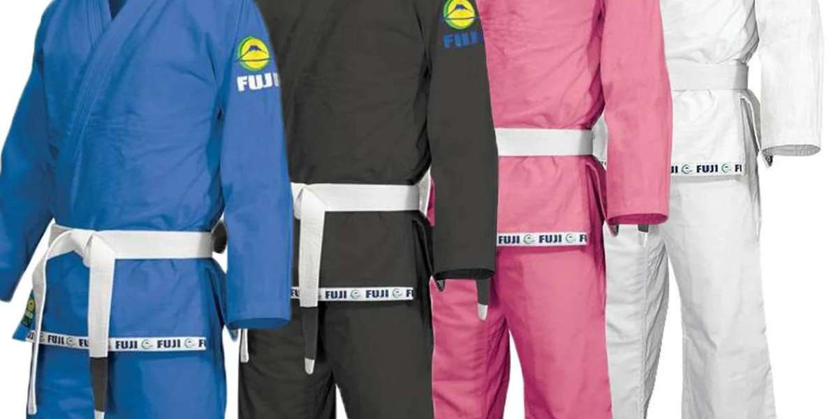 Learn How to Do All Kinds of Martial Arts with Gee Karate Uniforms