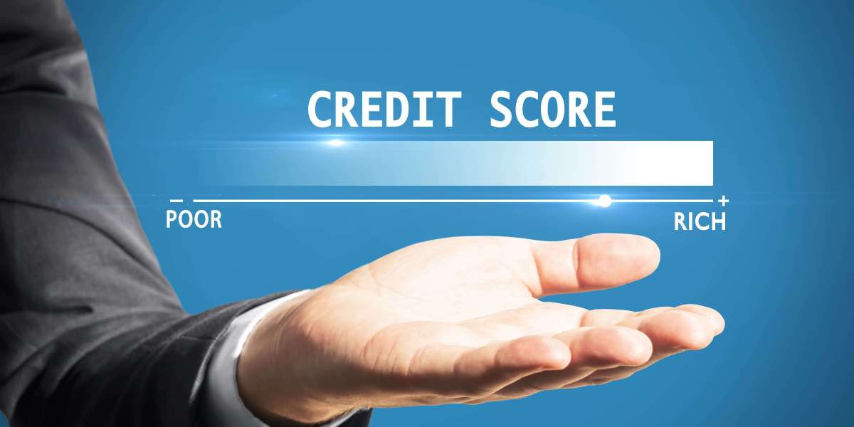How much is an ideal credit score for availing personal loan?