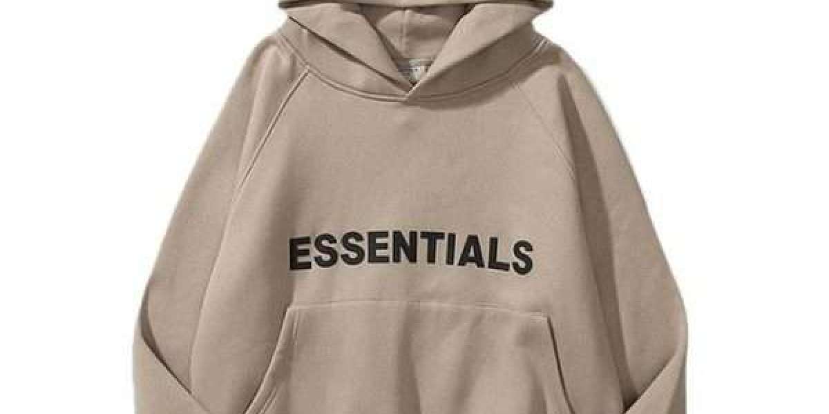 Essential Hoodie Goals: Casual Looks, Elevated Style