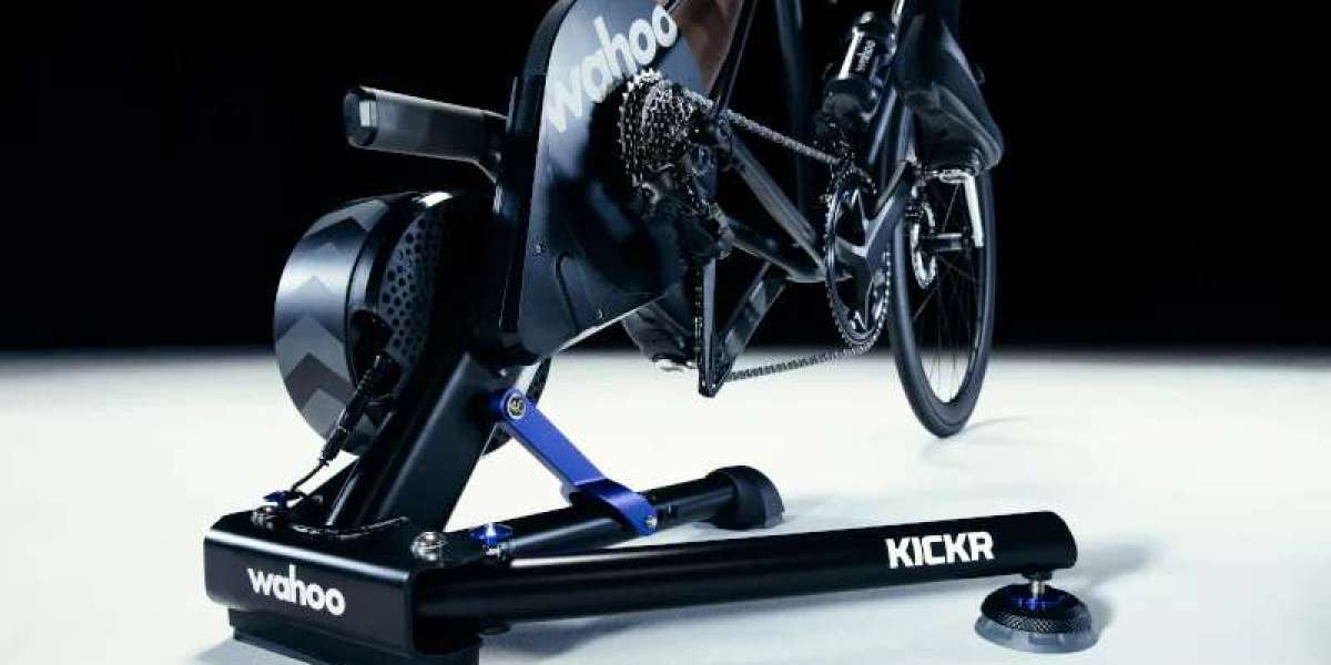 Protective Gear Guide: Choosing the Right Helmet for Indoor Cycling with the Wahoo Kickr V6