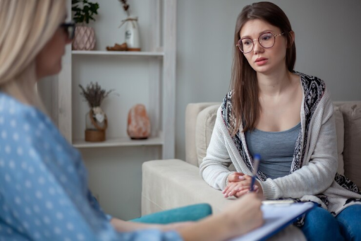 Is Estrogen Replacement Therapy Safe? Pros and Cons of HRT | VintFint