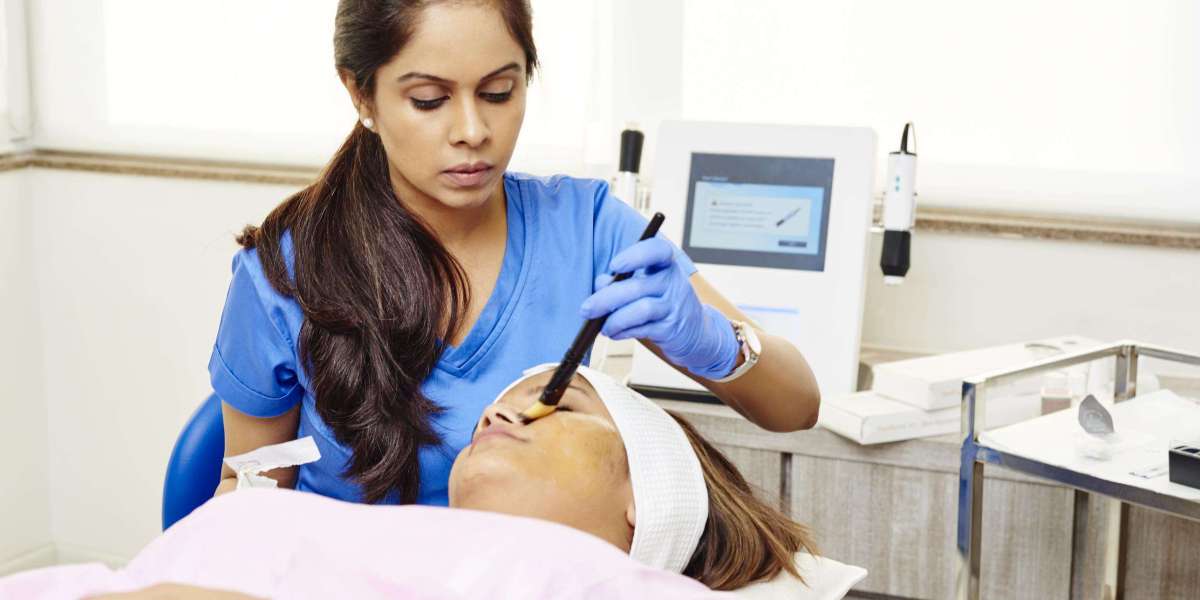 Your Radiant Skin Roadmap: Working with an Expert Skin Care Specialist in Pune